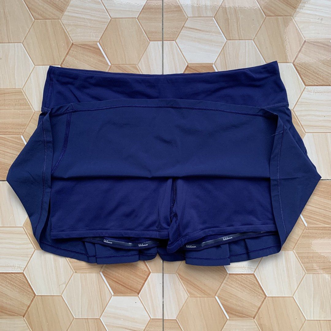 Lululemon Circuit Breaker Skirt❗️ (Category: Skirts) located in Cebu City. Submitted by darrylopon12219 (Listing ID 1469028563, Image 3). Description: Orig💯 As New Condition Issue Cut Tag Size 8 Color Rate:10/10 Dimes:W30-34 L12 -Need Wash 📍 CONSOLACION, CEBU ‎🚚 ship via J&T ‎DM NOW📩.