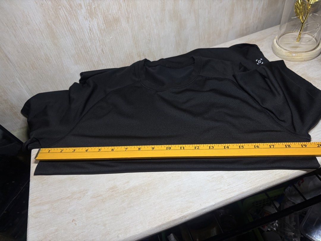 LULULEMON METAL VENT TECH QUIKDRY SHIRT (Category: Tshirts & Polo Shirts ) located in Cabuyao City. Submitted by pormanation-thrift-store (Listing ID 1468939498, Image 2). Description: LULULEMON METAL VENT TECH QUIKDRY SHIRT Condition: LIKE NEW Color rate: 10/10 (PWEDE SA MASELAN) Size: MEDIUM Dimes: 19.5”Wx28”L Issue: NONE✅ Price: 1200.