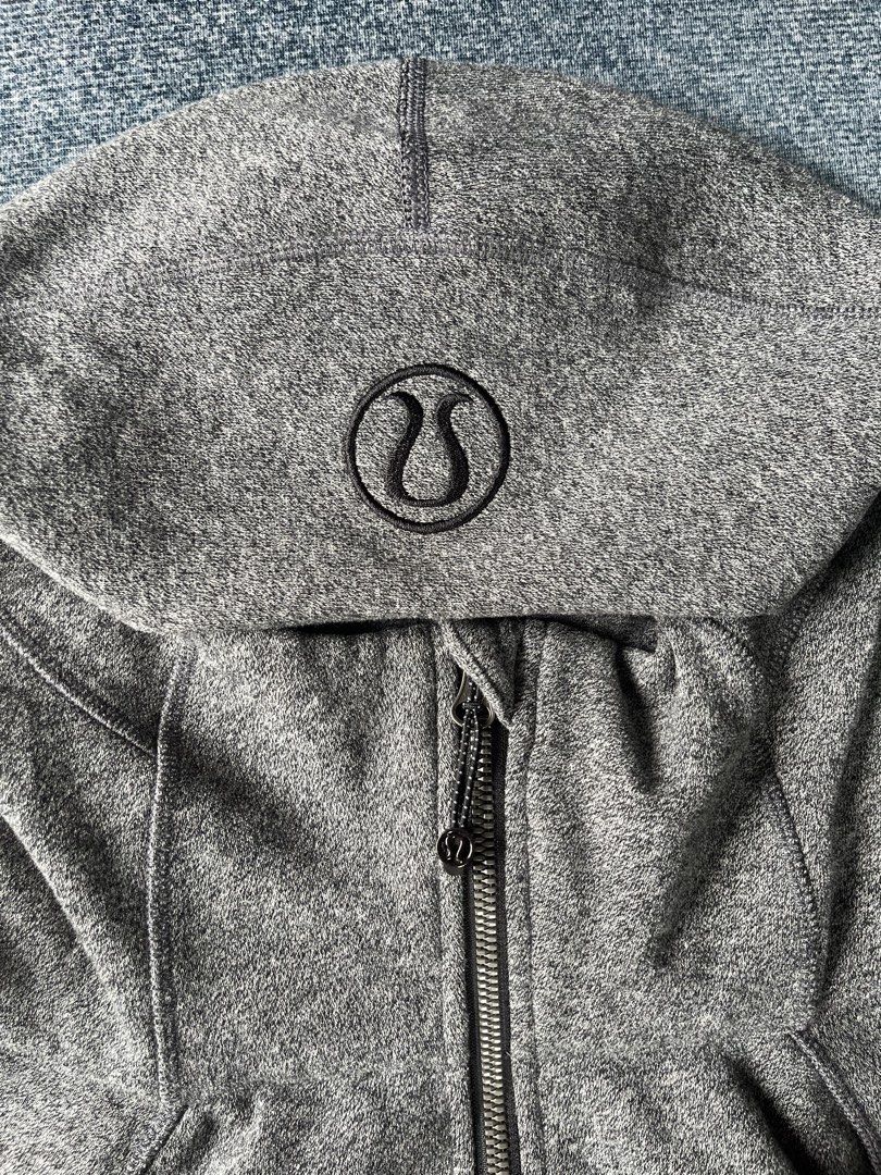 Lululemon Scuba Full Zip Hoodie (Category: Coats, Jackets and Outerwear) located in Paranaque City. Submitted by mackraven260159 (Listing ID 1469138337, Image 2). Description: Size 6 Best Fit Small 18 x 26 Stretchable Material Heavy But Soft Fabric.