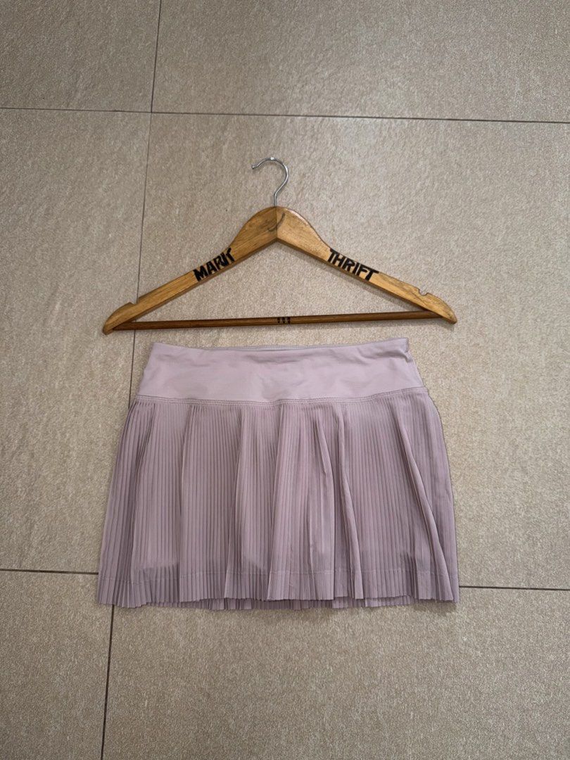 LULULEMON SKIRT WOMENS (Category: Skirts) located in Manila. Submitted by triptothrift7 (Listing ID 1469099697, Image 2). Description: message if you are interested! for fast transaction LULULEMON SKIRT for only 1500 dot size 2 no issue need wash only excellent condition color rate 9/10 mode of payment gcash or bank transfer location Biñan laguna.