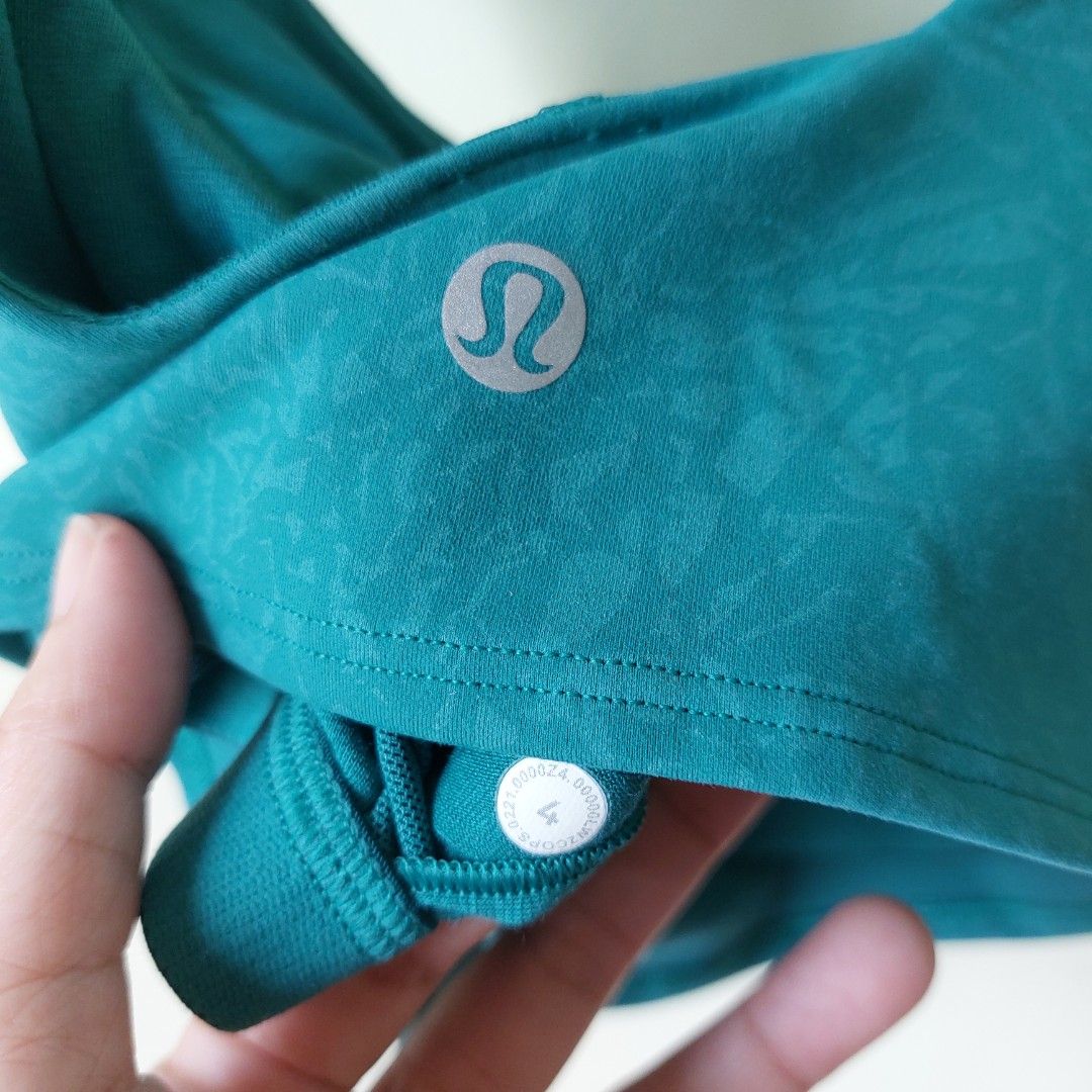 Lululemon Sports bra (Category: Activewear) located in Quezon City. Submitted by lovedcollection_2020 (Listing ID 1469116356, Image 3). Description: .