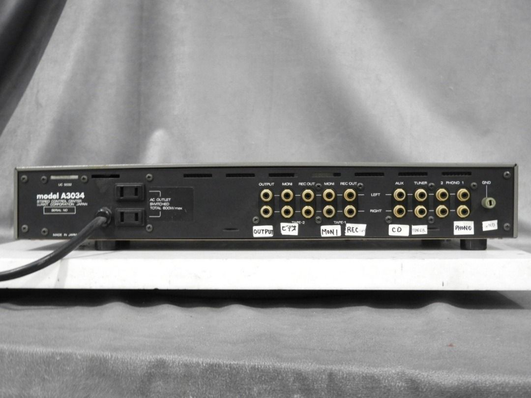 LUXMAN A3034 Preamplifier (Category: Soundbars, Speakers & Amplifiers) located in Caloocan City. Submitted by letao_shopping_ph (Listing ID 1468939135, Image 3). Description: ◆Appearance◆ ・The item shows signs of use and age, including scratches, stains, scuffs, and the presence of stickers. ◆Functionality◆ ・We have verified that the item functions correctly in terms of its basic operations. 🇯🇵 Interested in this item? Feel free to message us f