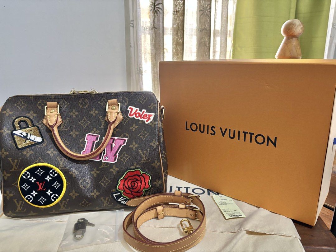 Lv Bandou30 limited edition (Category: Announcements) located in Quezon City. Submitted by ingridsfinds (Listing ID 1468959623, Image 1). Description: Excellent condition Rare Piece Comes with Dustbag,box, paperbag.