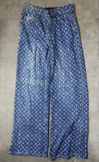 (Category: ) located in . Submitted by purethrift07 (Listing ID 1469034570, Image 1). Description: .