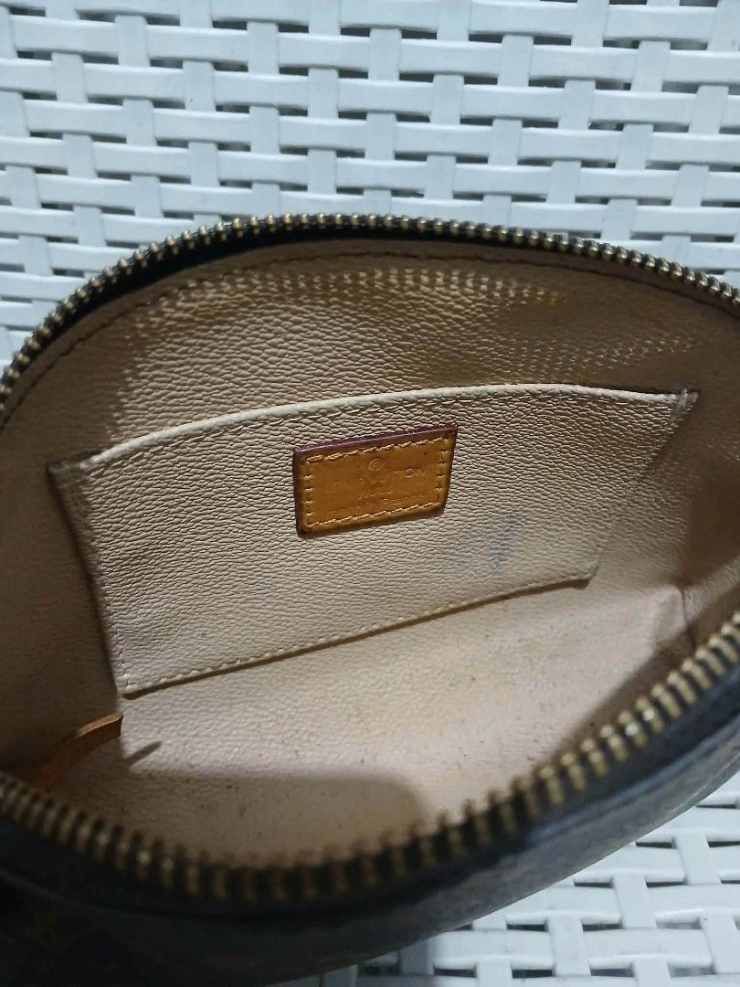 LV MONOGRAM COSMETIC POUCH WITH SLING🔥❤️ (Category: Activewear) located in Manila. Submitted by jecelstylebags (Listing ID 1469002053, Image 3). Description: LV MONOGRAM COSMETIC POUCH WITH SLING🔥❤️.