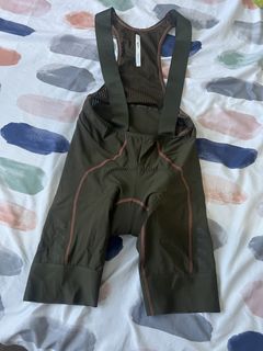 (Category: ) located in . Submitted by cyclinggoods (Listing ID 1469121849, Image 1). Description: .