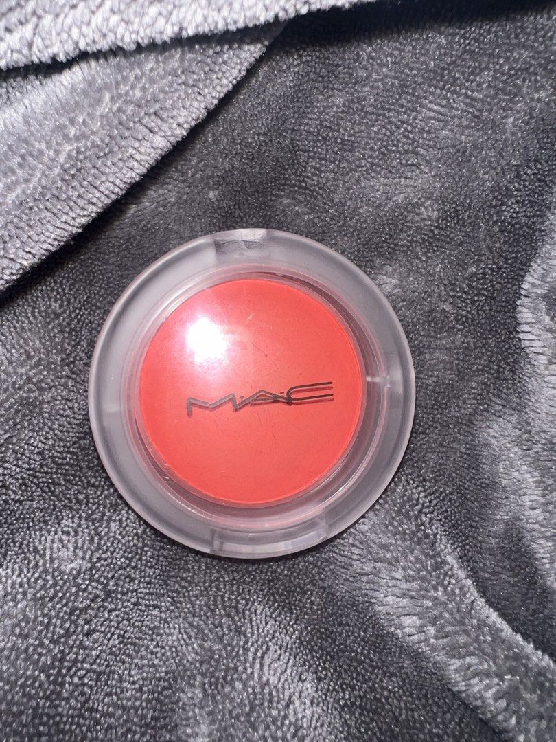 MAC Glow Play Cushiony Blush in Groovy (Category: Makeup) located in Santo Tomas. Submitted by .kristine (Listing ID 1469093421, Image 2). Description: used once! rfs: shade doesn't suit me 🥹🥹🥹 manufactured 11/2024, but I only opened it and used once this week. It's still recently opened!.