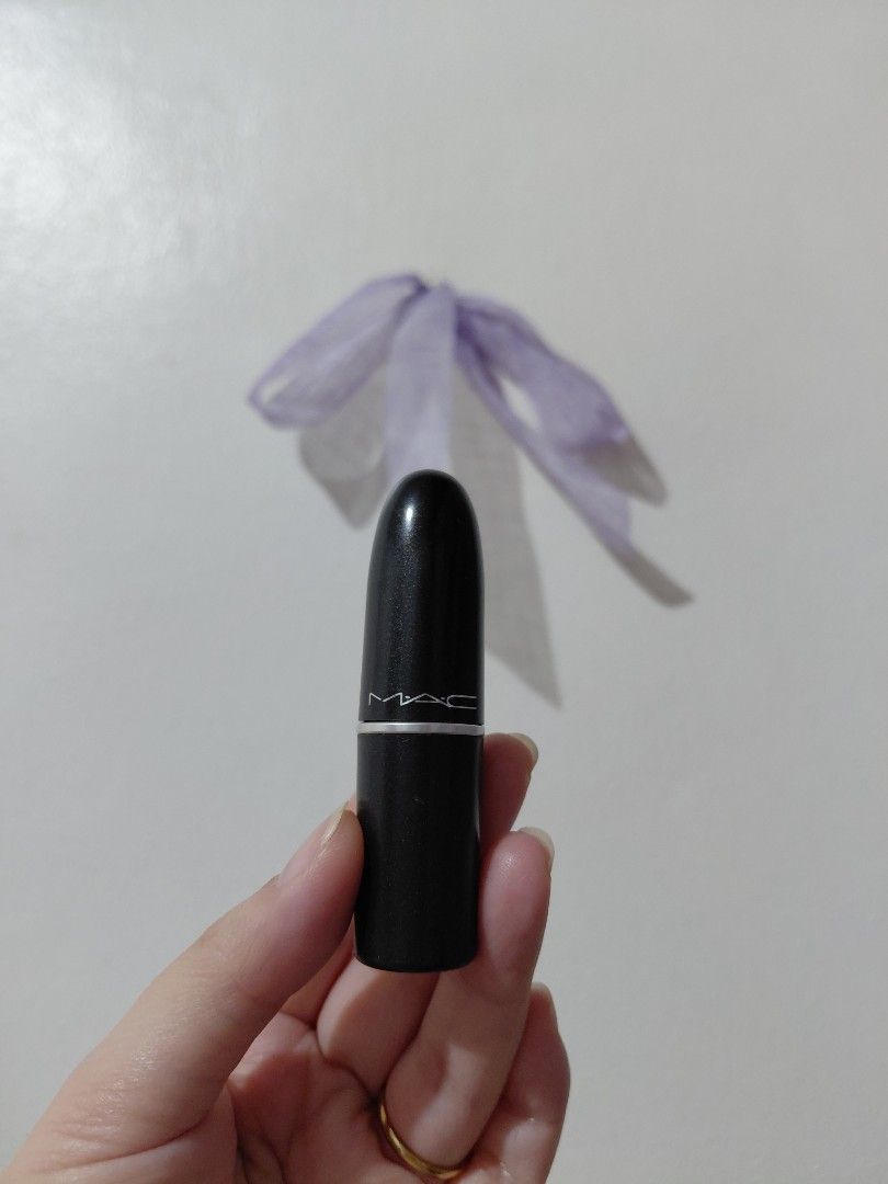 MAC Matte Lipstick (Category: Makeup) located in Tarlac. Submitted by wornwardrobe (Listing ID 1469157460, Image 1). Description: Shade: Chili Used a few times only Kindly note that all items are stored at my parents’ house and not on hand. Retrieval takes up to 2 weeks before shipping. Please purchase only if you’re okay with the wait. Message me to check the next available shipping date! Thank you!.