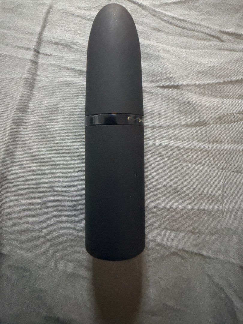 MAC TEDDY 2.0 (Category: Makeup) located in Quezon City. Submitted by bloompicks (Listing ID 1469112251, Image 1). Description: 90% full Powder kiss hazy matte lipstick .