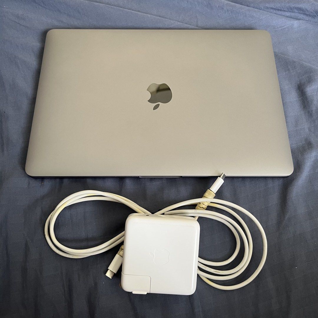 Macbook Pro 2019 13” (with Touchbar) (Category: Laptops & Notebooks) located in Tarlac. Submitted by snuglofi (Listing ID 1468971491, Image 3). Description: .