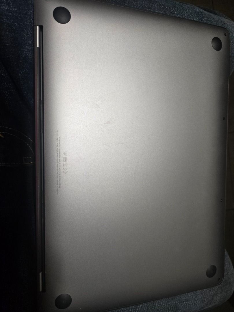 MacBook Pro M1 Chip (Category: Laptops & Notebooks) located in Quezon City. Submitted by manspph (Listing ID 1468936967, Image 3). Description: CPU M1 RAM 8gb hdd 256.