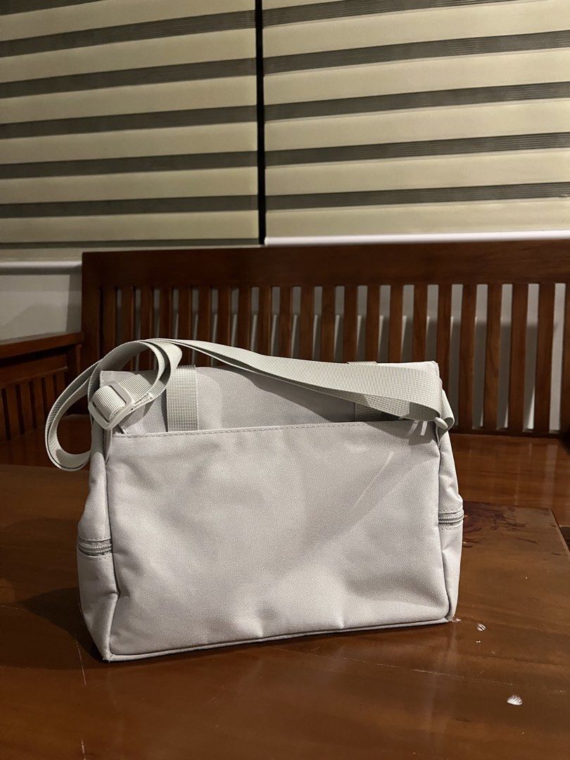 MAH crossbody bag (Category: Cross-body Bags) located in Lucena. Submitted by jayseln (Listing ID 1469111572, Image 2). Description: looks new; used thrice.