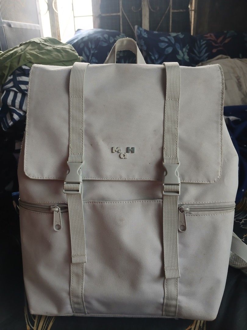 maH siro bag (Category: Backpacks) located in Manila. Submitted by iiselou (Listing ID 1468970938, Image 1). Description: DECLUTTERING | PRELOVED BAG 🎀 I'm selling my MAH SIRO Backpack that I bought last year. Nakatambak na lang kasi siya, kaya I'm letting it go for a lower price! 📌 Preloved, no damage at all 📌 Madumi lang dahil natambak, but okay na after labhan STRICTLY PLEASE READ! ❗ 📌 Color may vary due to lighting 📌 Manage your expectat
