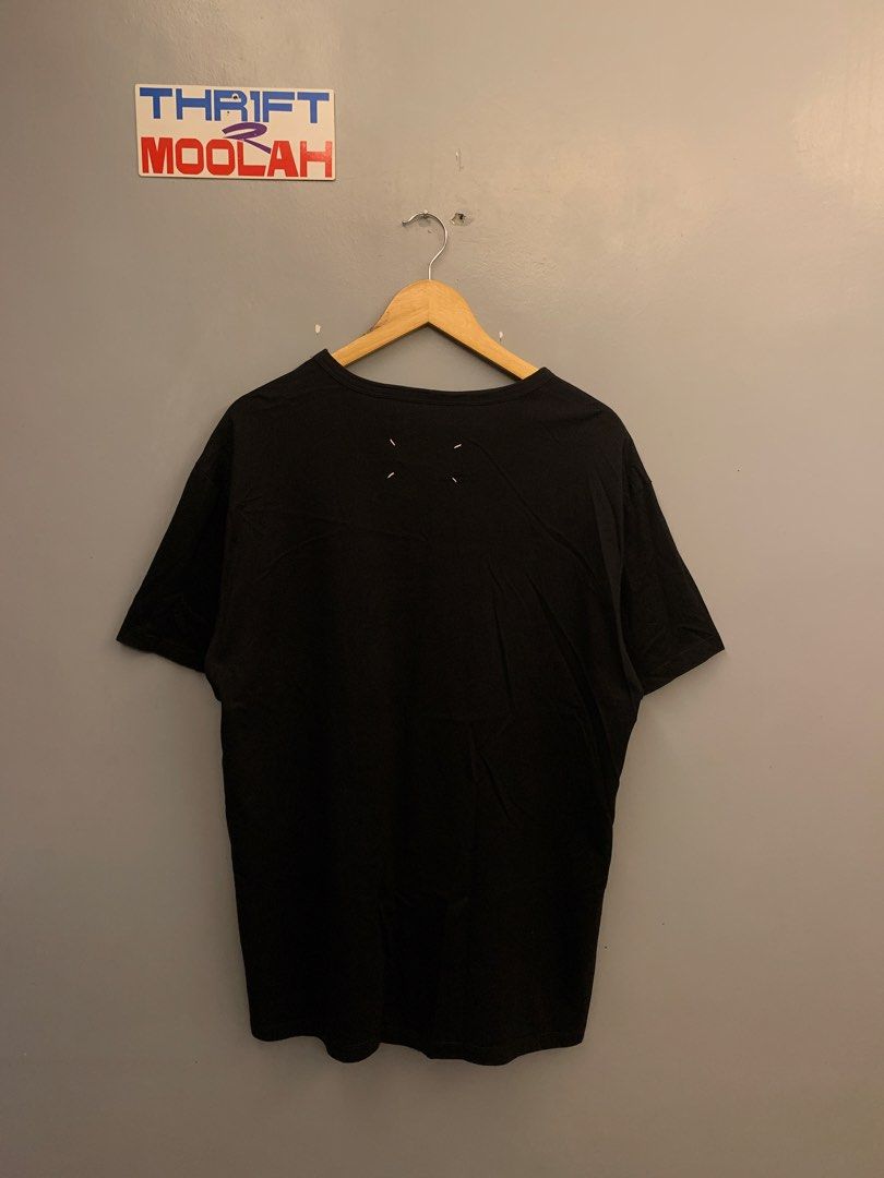 MAISON MARGIELA UPSIDE DOWN LOGO TEE (Category: Tshirts & Polo Shirts ) located in Cavite. Submitted by thrift2moolah (Listing ID 1468981016, Image 2). Description: MAISON MARGIELA UPSIDE DOWN LOGO TEE Size M on tag 23/29 - Excellent condition 9/10 Color rate 650 plus sf.