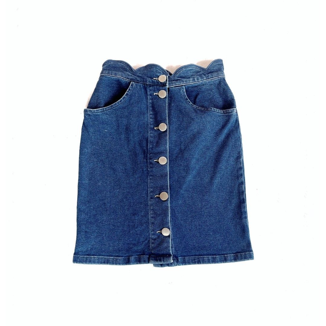 MAJE PARIS Scalloped Trim Button Down Denim Mini Skirt (Category: Skirts) located in Bambang. Submitted by thrifthuntress (Listing ID 1469119065, Image 1). Description: MAJE Scalloped Jaron Style Denim Skirt - W26"-27" L19.5" - scalloped button; center front button placket; engraved text logo on the buttons - 36 on tag; cotton elastane material - retails for 10k online; in excellent condition A. PAYMENT: GCash / Bank Transfer B. COURIER: J&T Expr