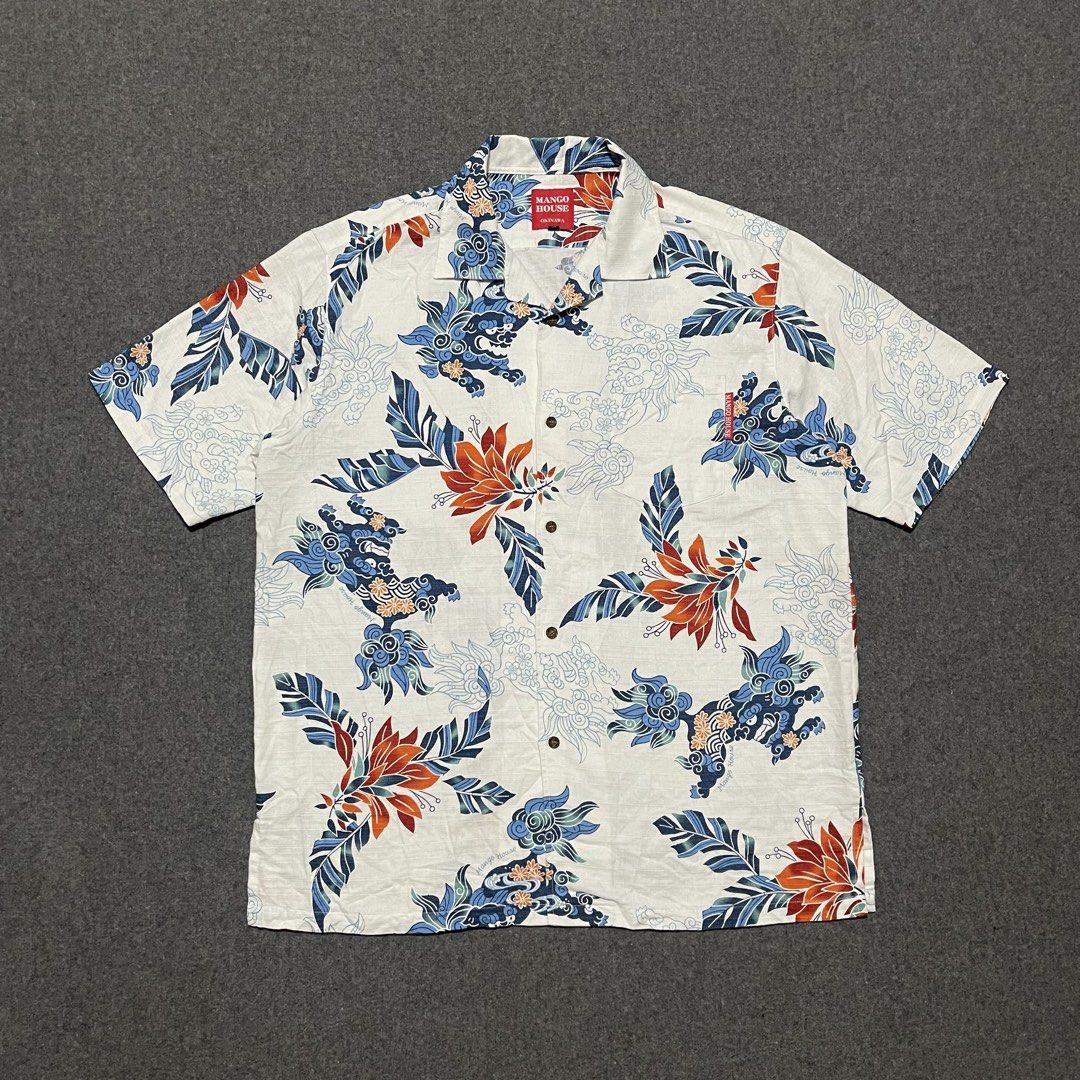 MANGO HOUSE JAPAN - Open Collar Polo (XL) (Category: Tshirts & Polo Shirts ) located in Pasig City. Submitted by _rosasass_ (Listing ID 1468959476, Image 1). Description: Authntic Good as new Made in Japan 100% cotton Size XL.