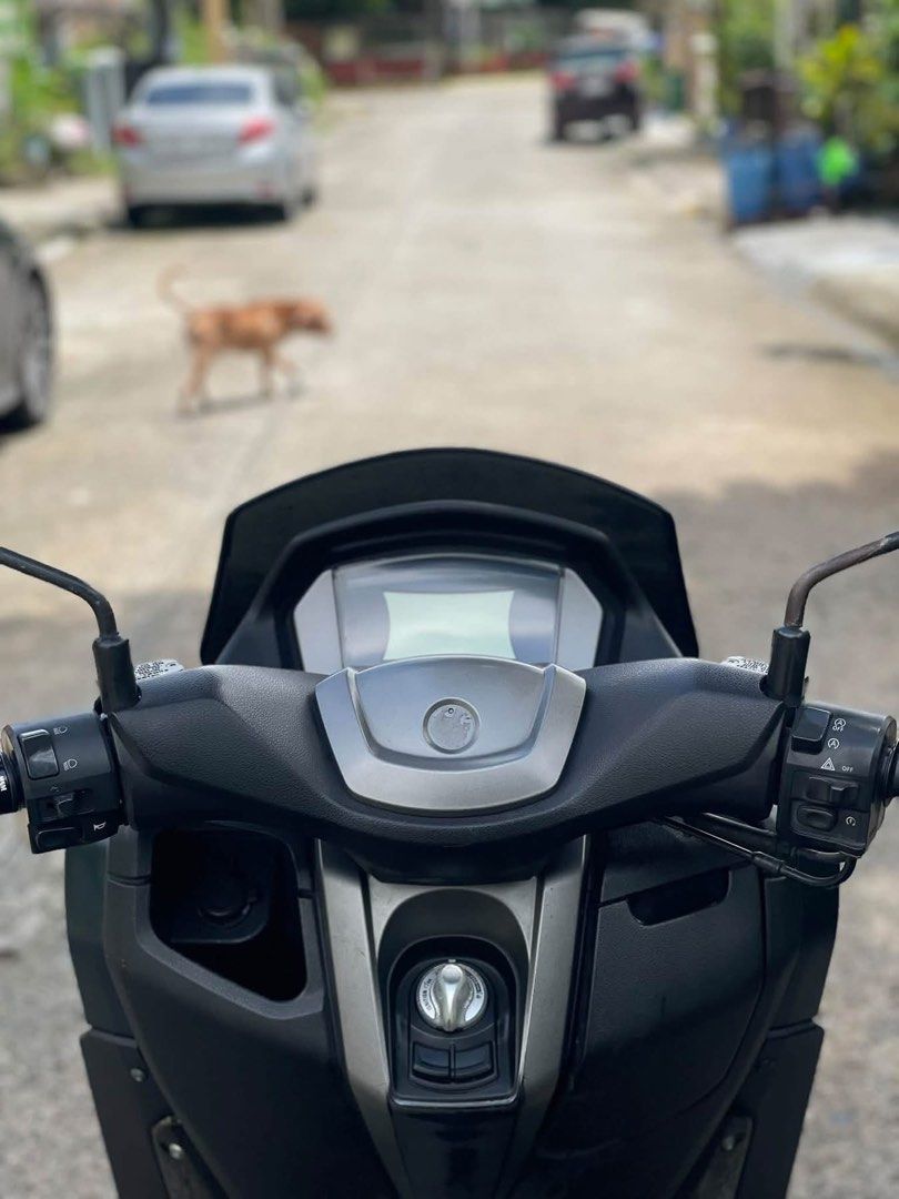 Mark manuel (Category: Motorbikes for Sale) located in Manila. Submitted by cllm_anew (Listing ID 1469087596, Image 1). Description: FOR SALE! FOR SALE! YAHAMA NMAX v2 2023 model Keyless Abs Newly registered Newly pms Complete papers No issue 95k negotiable Antipolo location.