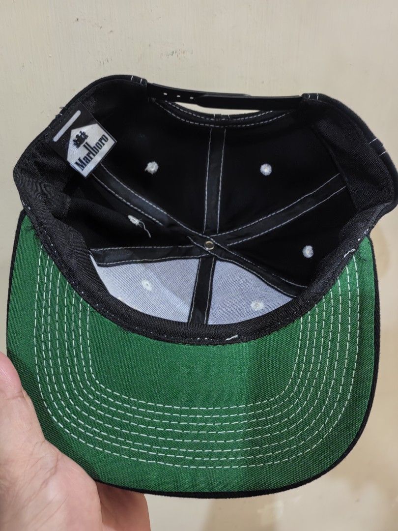 MARLBORO CAP SNAPBACK (Category: Caps & Hats) located in Legazpi City. Submitted by livedolphin_68dee2 (Listing ID 1469056039, Image 3). Description: Marlboro cap snapback VGOOD CONDITION.