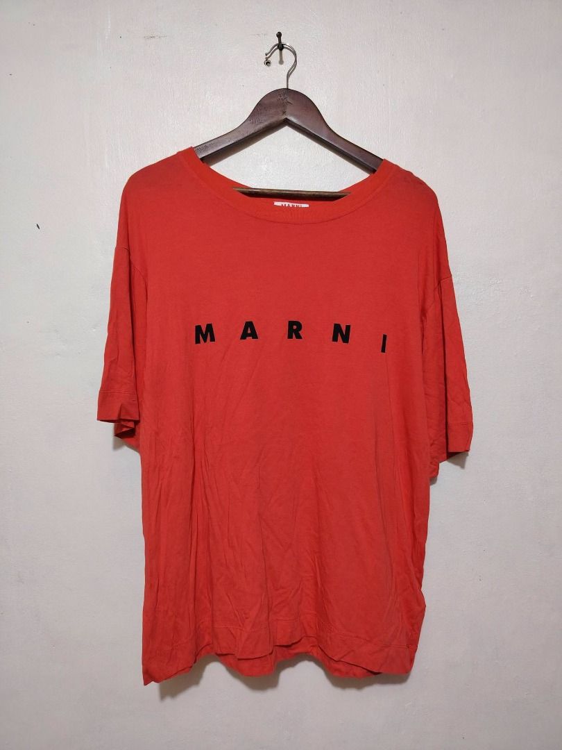 MARNI BOXY OVERSIZED TEE // Large Boxy (Category: Luxury Apparel) located in Legazpi City. Submitted by urbangarmentsarch4500 (Listing ID 1469104260, Image 1). Description: MARNI BOXY OVERSIZED TEE Large Boxy W 23 L 28 Print 10/10 need restitch small part sa armpit (Check last pic) Color rate 9.7/10 GRAB 550 (Automatically YOURS)⛓️ --- ‼️w/ FREE STICKERS FOR EVERY PURCHASE⁉️ 🛒🛒🛒 BUY. SELL. TRADE. CONSIGN🗣️🤝🏼 BLESS THY HUSTLE! 🧿✨.