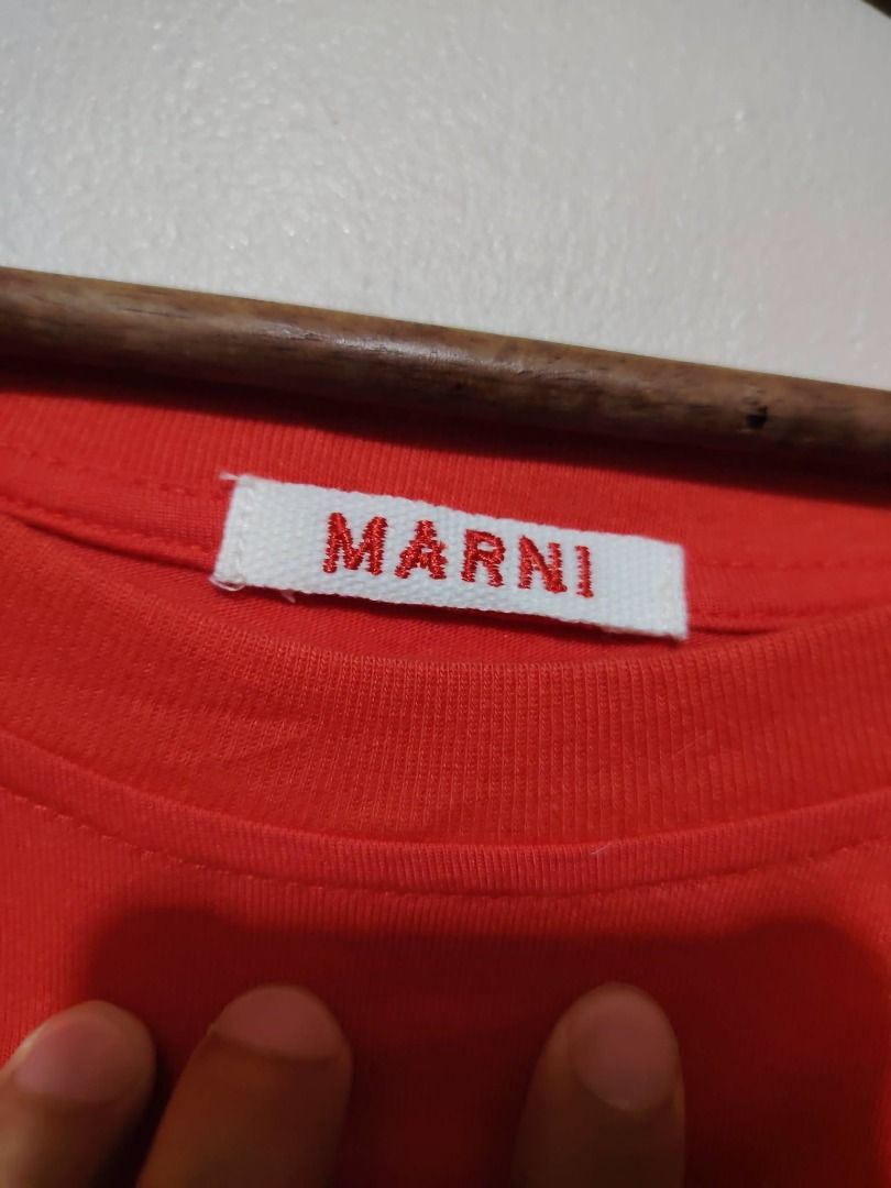 MARNI BOXY OVERSIZED TEE // Large Boxy (Category: Luxury Apparel) located in Legazpi City. Submitted by urbangarmentsarch4500 (Listing ID 1469104260, Image 3). Description: MARNI BOXY OVERSIZED TEE Large Boxy W 23 L 28 Print 10/10 need restitch small part sa armpit (Check last pic) Color rate 9.7/10 GRAB 550 (Automatically YOURS)⛓️ --- ‼️w/ FREE STICKERS FOR EVERY PURCHASE⁉️ 🛒🛒🛒 BUY. SELL. TRADE. CONSIGN🗣️🤝🏼 BLESS THY HUSTLE! 🧿✨.
