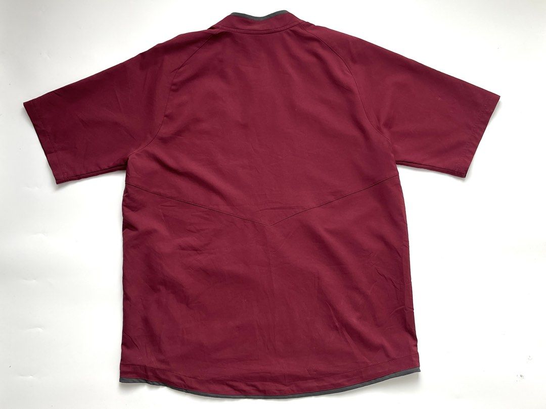 Maroon Nike Baseball Short-sleeve Pullover Athletic Jacket (Category: Activewear) located in Manila. Submitted by matticoolz (Listing ID 1468965101, Image 2). Description: Maroon Nike Baseball Short Sleeve Pullover Hot Cage Jacket Men’s Large, Perfect for jogging Price is negotiable, just dm ————— LENGTH: 29 WIDTH: 23 ————— Brand: Nike Size: Large Condition: Very Good (No pin holes, All zipper completely functioning, minimal lints) Features: Smoo