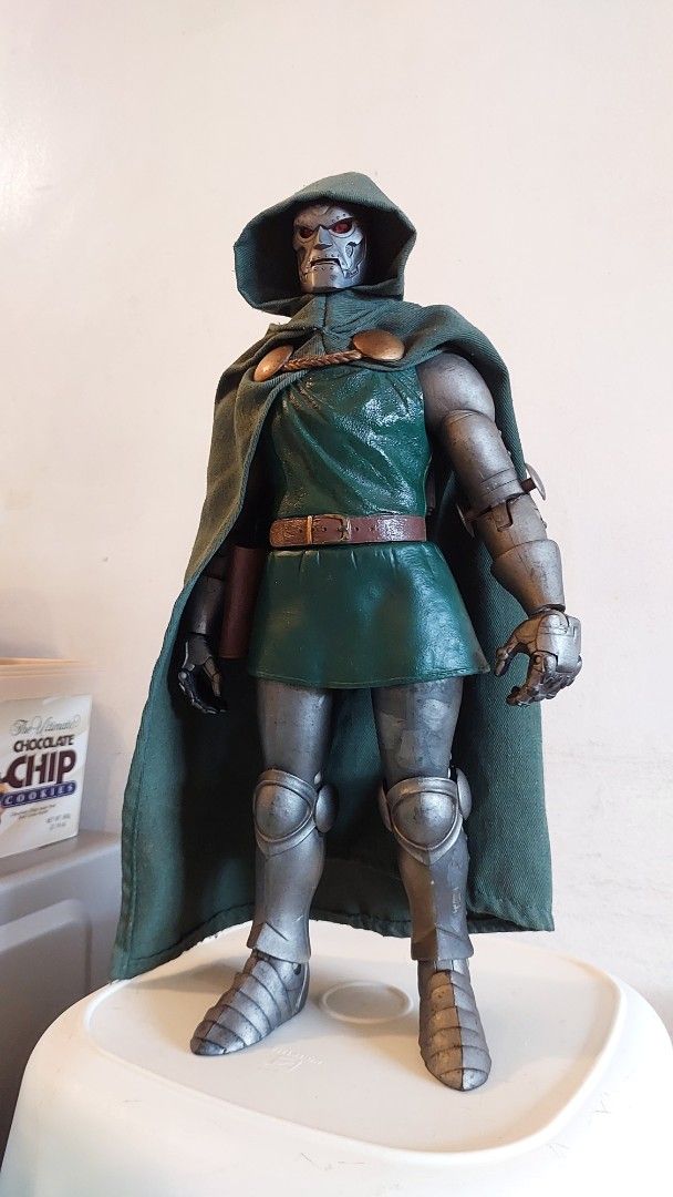 Marvel legends icons Dr Doom figure (Category: Action & Battle Toys) located in Binan City. Submitted by THEBOYTOY2.0 (Listing ID 1468959442, Image 2). Description: Marvel legends icons Dr Doom figure Malutong pa joints. No pistol included. 6k PAYMENT THRU GCASH OR GOTYME PACITA COMPLEX LOCATION.