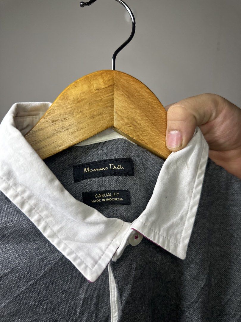 MASSIMO DUTTI (Category: Tshirts & Polo Shirts ) located in Molave. Submitted by thriftmate13 (Listing ID 1468988207, Image 2). Description: .