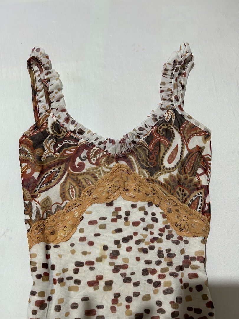 SOLD |y2k paisley mesh style cami top (Category: Sleeveless) located in Pagadian. Submitted by yowna_declutters (Listing ID 1469094285, Image 2). Description: size medium | good condition dm for more info.