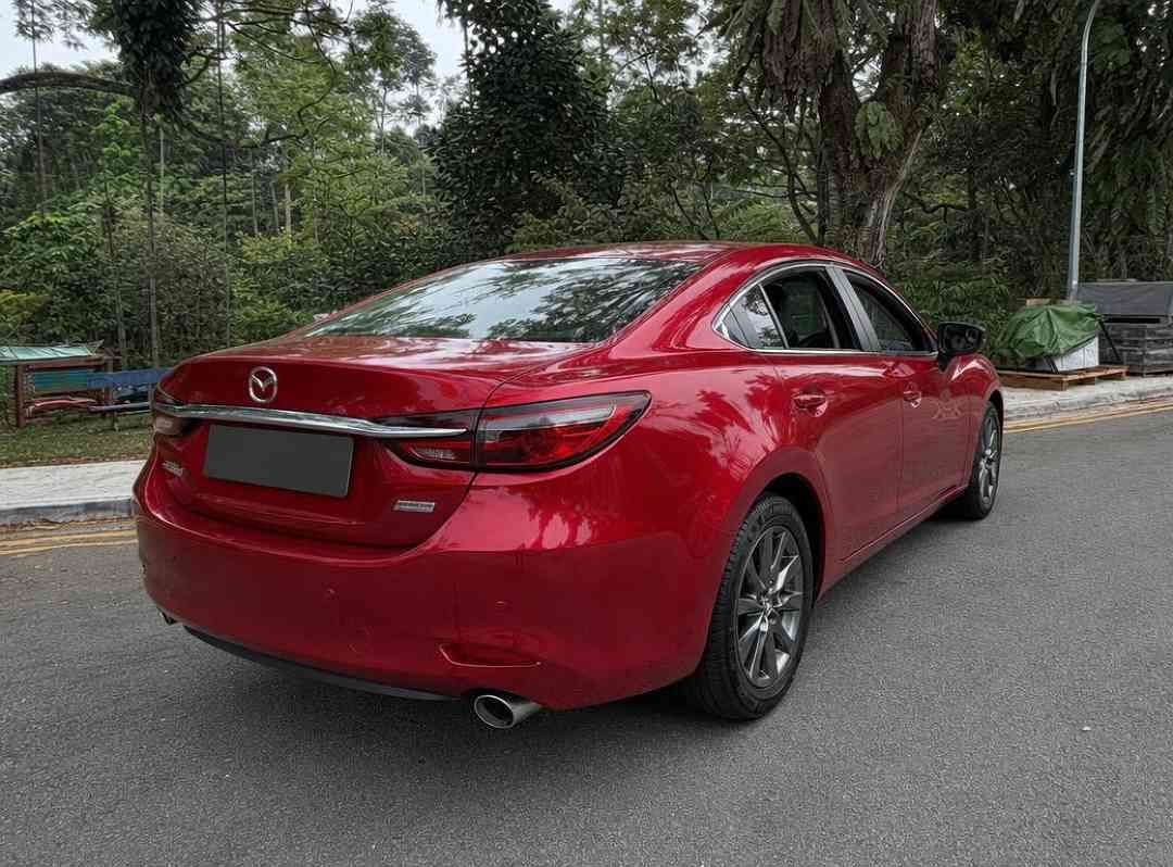 Mazda 6 Sedan 2.0 Standard (A) (Category: Used Cars) located in Singapore. Submitted by carousell_certified_partners (Listing ID 1469108332, Image 3). Description: 1 owner unit! Fully agent maitained since day 1! Tip top condition no need any repair! Bank/in house loan available with attractive interest rate! All trade in welcome with high trade in value! Call our sales consultant to know more info or book an appointment for viewing! Features: 2.