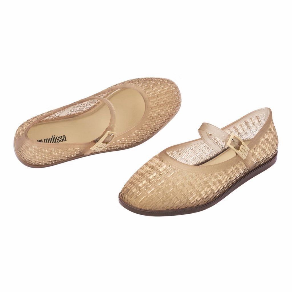 Melissa Beige Jelly Shoes (Category: Flats & Sandals) located in Quezon City. Submitted by addtocartapparels (Listing ID 1469117785, Image 2). Description: .