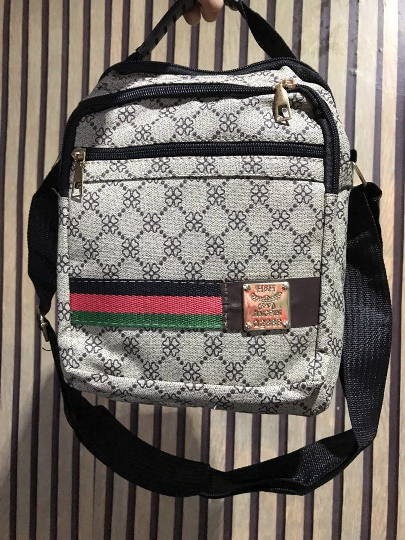 Men sling bag (Category: Sling Bags) located in San Pedro. Submitted by m.c.s.shop (Listing ID 1469087133, Image 1). Description: .