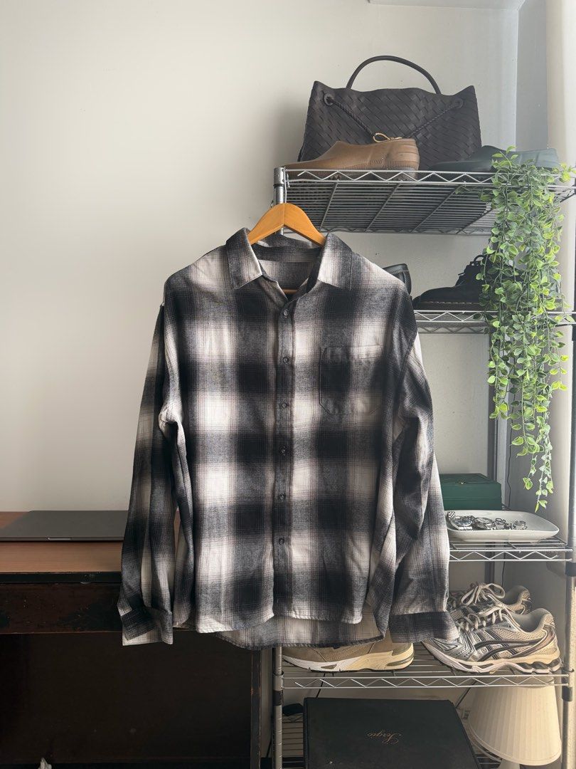Mens Flannel Longsleeve Shirt (Category: Tshirts & Polo Shirts ) located in Paranaque City. Submitted by atonce.archive (Listing ID 1468982397, Image 1). Description: Mens Flannel Longsleeve Shirt 23x26 Bnew cut tags only 800 PHP Parañaque area Can ship via Grab/Lalamove/J&T.