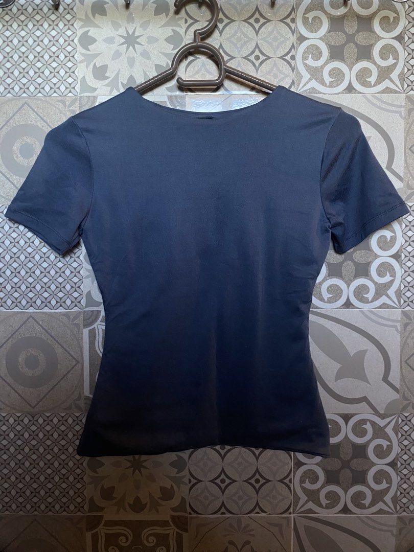 MERA Renata Cotton in Grey (Category: Shirts) located in Tagbilaran City. Submitted by rianena (Listing ID 1468939318, Image 1). Description: .