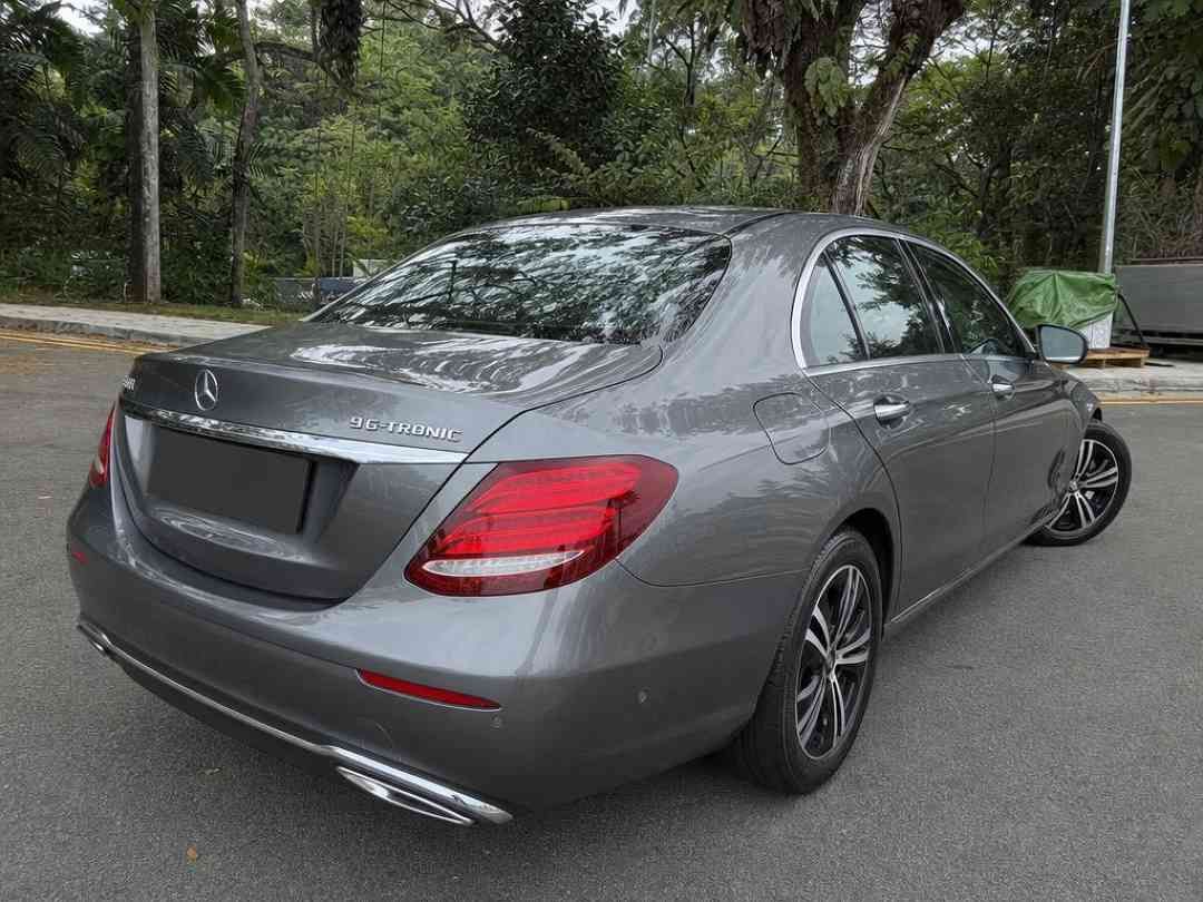 Mercedes-Benz E-Class Saloon 2016 E180 Avantgarde (A) (Category: Used Cars) located in Singapore. Submitted by carousell_certified_partners (Listing ID 1469108372, Image 3). Description: Only 1 owner, C&C unit! The design of e180 equipment lines and a sophisticated range of luxury with every touch to fulfil your driving experience! The interior of the e-Class featured seating concept and high Class appeal offers unrivalled comfort, underlining th