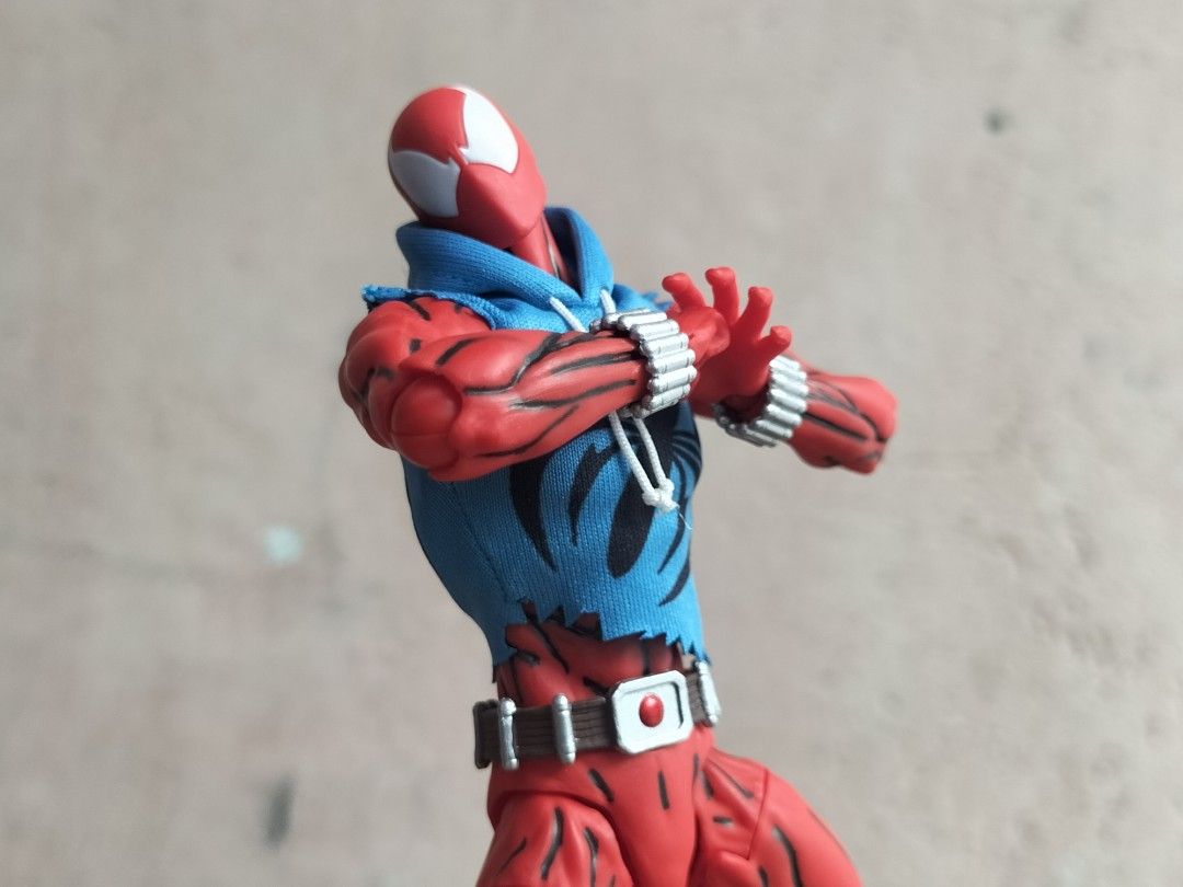 Mess Toys Scarlet Spider (Category: Figurines & Statues) located in Angeles City. Submitted by bebibeeeeear (Listing ID 1469106008, Image 2). Description: Honest issue: Unfinished cel shading custom. But the overall figure is in great condition. .