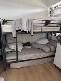 (Category: ) located in . Submitted by the_phoenix (Listing ID 1468976925, Image 1). Description: .