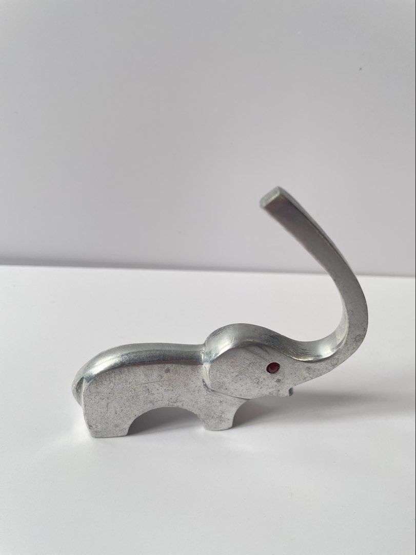 Metal elephant ring holder (Category: Accessory Holder, Box & Organizers) located in Quezon City. Submitted by shopgood_mnl (Listing ID 1469105290, Image 3). Description: .