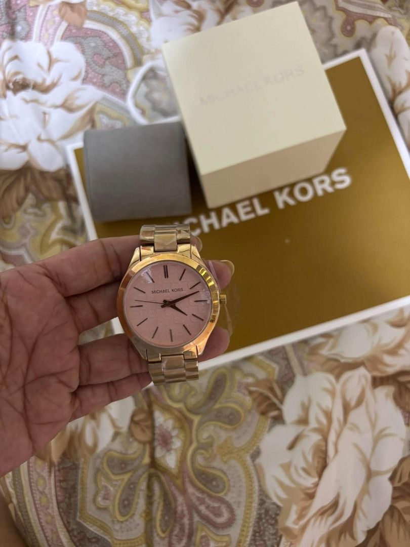 Michael Kors Ladies Watch Runway (Category: Luxury Watches) located in Davao. Submitted by purple_stitch87 (Listing ID 1468971834, Image 1). Description: COMPLETE INCLUSION.