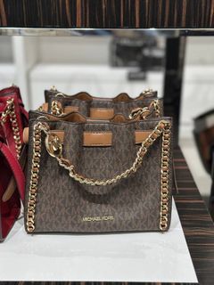 (Category: ) located in . Submitted by psauthenticbags (Listing ID 1468943790, Image 1). Description: .