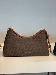 (Category: ) located in . Submitted by psauthenticbags (Listing ID 1468944747, Image 1). Description: .