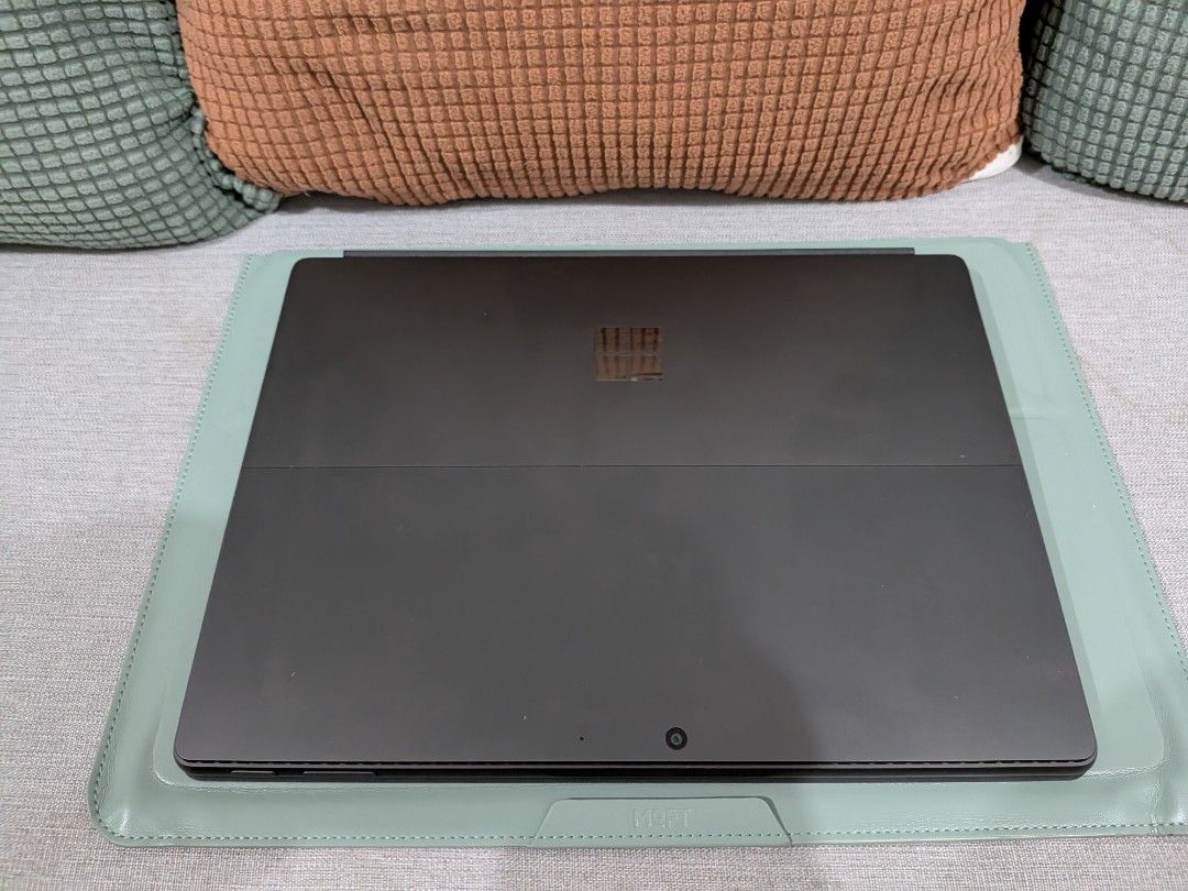 Microsoft Surface Pro 11th Gen with Flex Keyboard+Slim Pen (Category: Laptops & Notebooks) located in Manila. Submitted by noblefalcon-2d84 (Listing ID 1469002344, Image 3). Description: SELLING!!! Surface Pro 11th Gen - 512GB Black 13" version --- Price 85K but is negotiable --- Snapdragon X Only used for a month, no issues just not for me Great for work on the go with stellar battery life Inclusions: - Unit+Charger - Matte screen protector inst