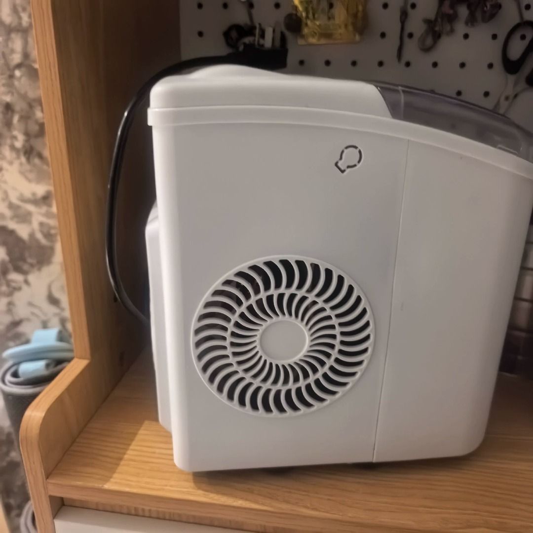 Midea MBJ-12D13E製冰機, 家庭電器, 廚房電器, 雪櫃及冰櫃 - Carousell