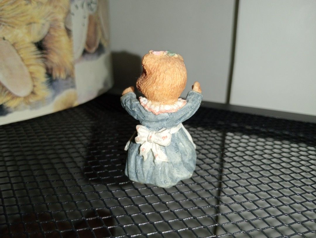 MINI LADY F O X (Category: Other Home Decor) located in Kawit. Submitted by gieclutter (Listing ID 1469011784, Image 3). Description: Flakers and joy reservers are 𝗻𝗼𝘁 𝗮𝗹𝗹𝗼𝘄𝗲𝗱 Actual photos, sized precisely Verify item's dimensions first All sales are final—no returns, exchanges, or refunds 𝗖𝗢𝗡𝗗𝗜𝗧𝗜𝗢𝗡: ・Selling 𝗔𝗦 𝗜𝗦 (for display purposes) ・uneven coatings, scratches, and paint chips 𝗟𝗢𝗖𝗔𝗧𝗜𝗢𝗡: Kawit, Cavite 𝗠𝗢𝗣: �