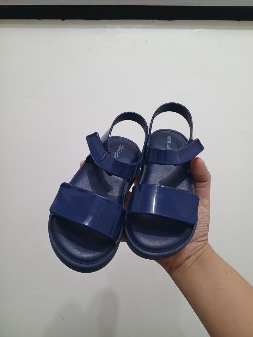 Mini Melissa Blue Sandals (Category: Babies & Kids Fashion) located in Antipolo. Submitted by krystleandkirstenpreloves (Listing ID 1469061838, Image 3). Description: Mini Melissa Sandals US 10 / EU-27 Outgrown sandals Goods pa po, need lang linisin Thanks! .