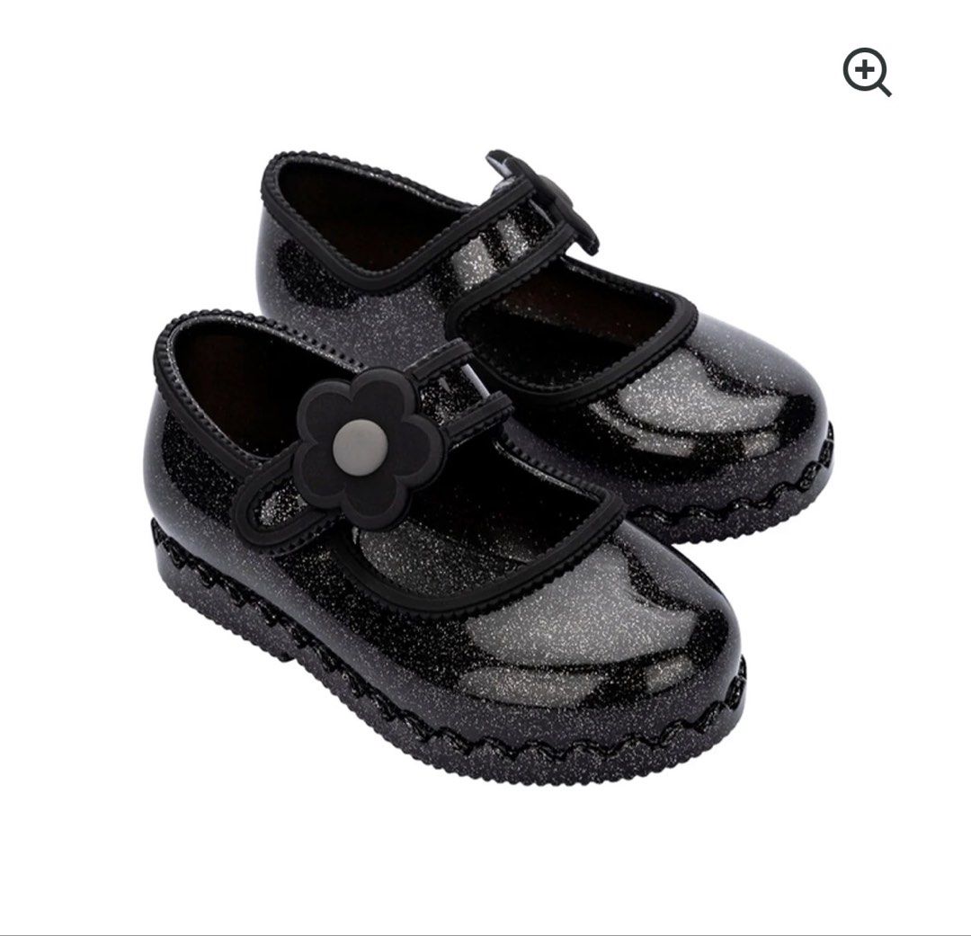 Mini melissa shoes (Category: Babies & Kids Fashion) located in Manila. Submitted by ishfindsph (Listing ID 1468956138, Image 2). Description: Brandnew with box on sale💗 US 6 size only available 1 week eta 💯 Original .
