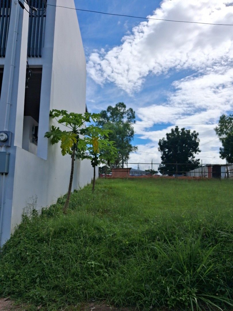Mission Hills 308sm 14m frontage Clean title (Category: Lot) located in Antipolo. Submitted by teresita.josue (Listing ID 1469005674, Image 2). Description: Sta Catalina lot with nice neighborhood, clean title and updated dues/ ameliar. call Tess for details . Great investment! preferred cash by seller..