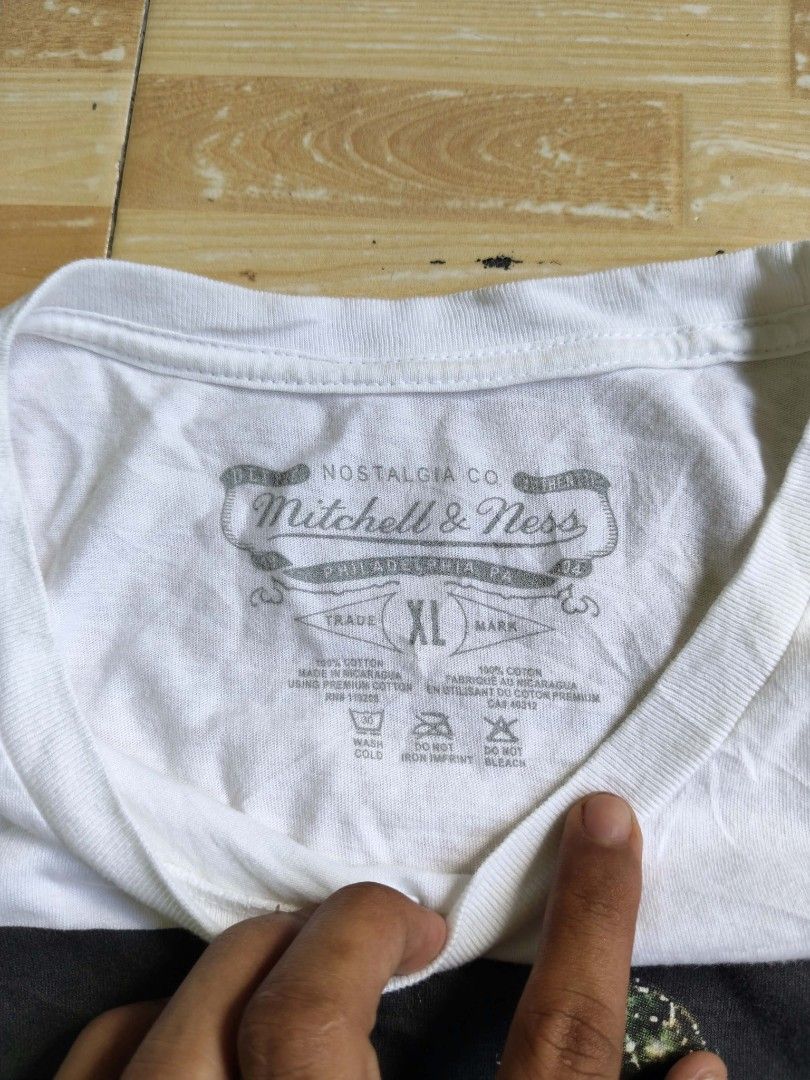 Mitchell And Ness Shirt (Category: Tshirts & Polo Shirts ) located in Malita. Submitted by thrift_john (Listing ID 1469062509, Image 3). Description: ◾️Dimes: 23,31 / xl ‎◾️Condition: excellent ‎◾️Issue: none ‎◾️Color rate: 9.7/10.