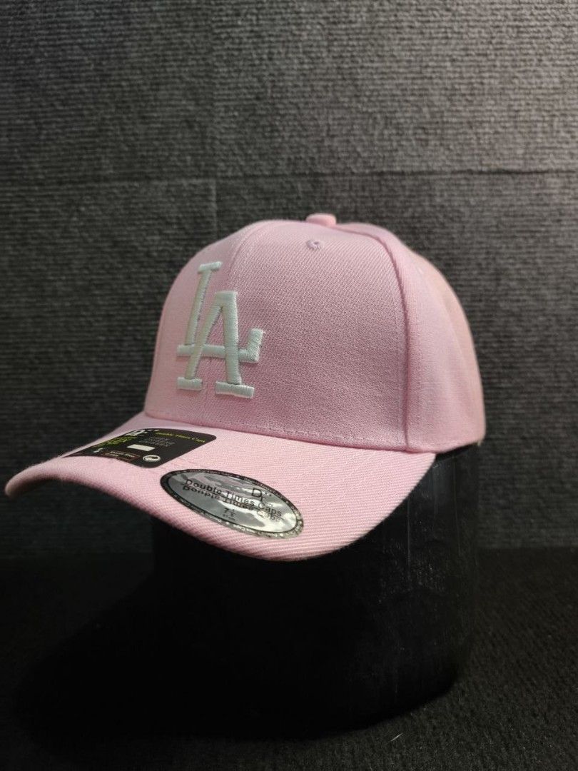 MIX BRANDNEW CAP (400 each) (Category: Caps & Hats) located in Manila. Submitted by temetrius_husslin (Listing ID 1469069632, Image 3). Description: Sabihin mo lang sakin kung anong nagustuhan mo.
