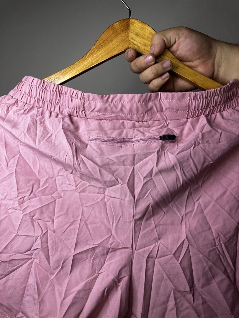 MIZUNO RUNNING (Category: Shorts) located in Molave. Submitted by thriftmate13 (Listing ID 1468984879, Image 2). Description: .