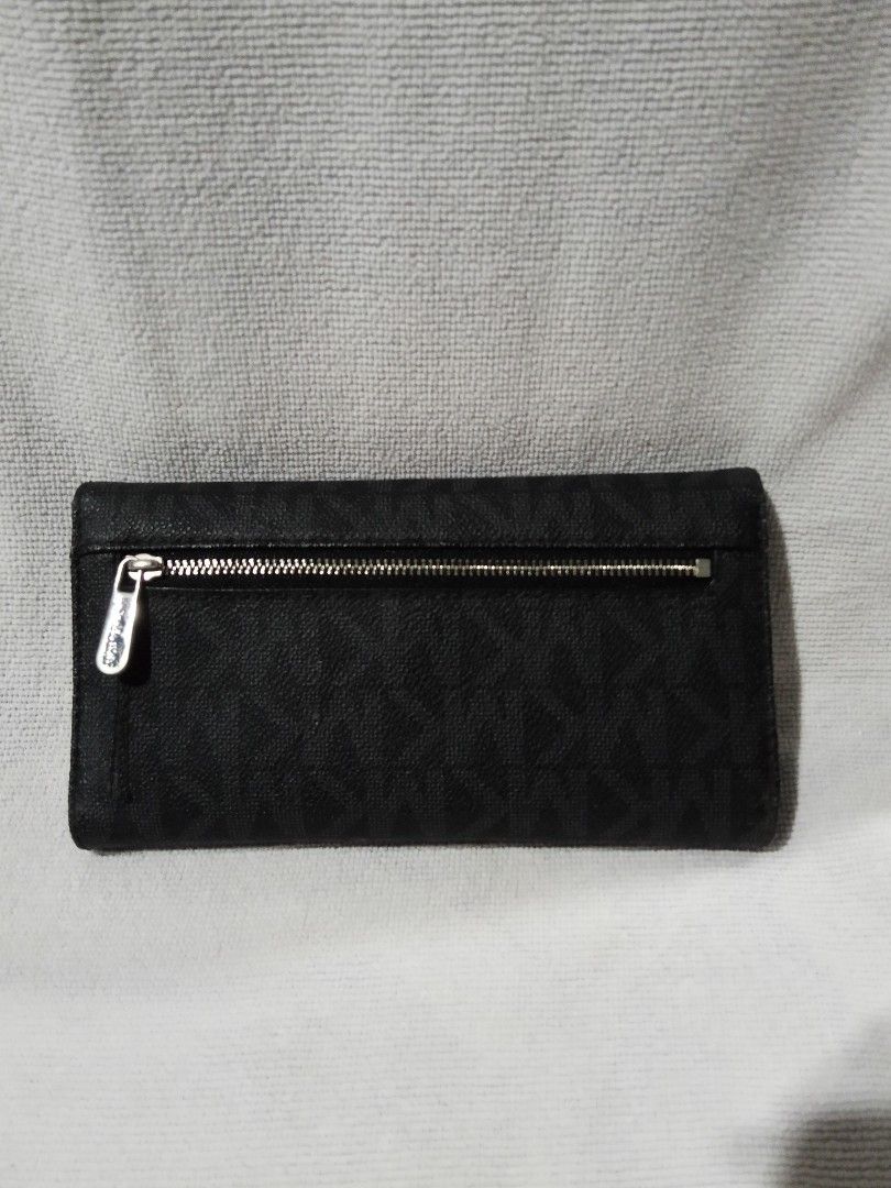 MK COLLECTION (Category: Wallets & Card Holders) located in Manila. Submitted by pagodnicole50491 (Listing ID 1469096414, Image 2). Description: brand new na-stock lang.